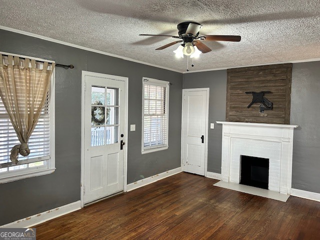 228 R Street Northwest Thomaston, GA 30286 - Photo 3 of 10 a view of an empty room with wooden floor and a window