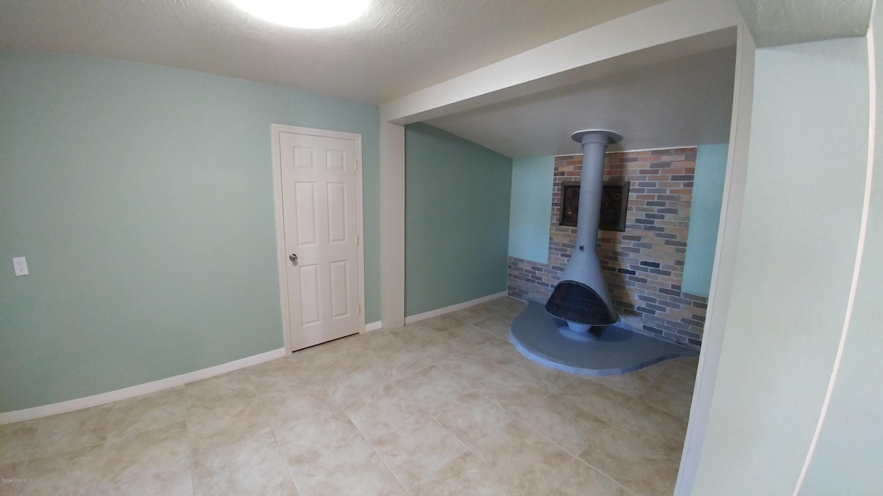 1961 Nottingham Road Melbourne, FL 32935 - Photo 14 of 19 1125160942a