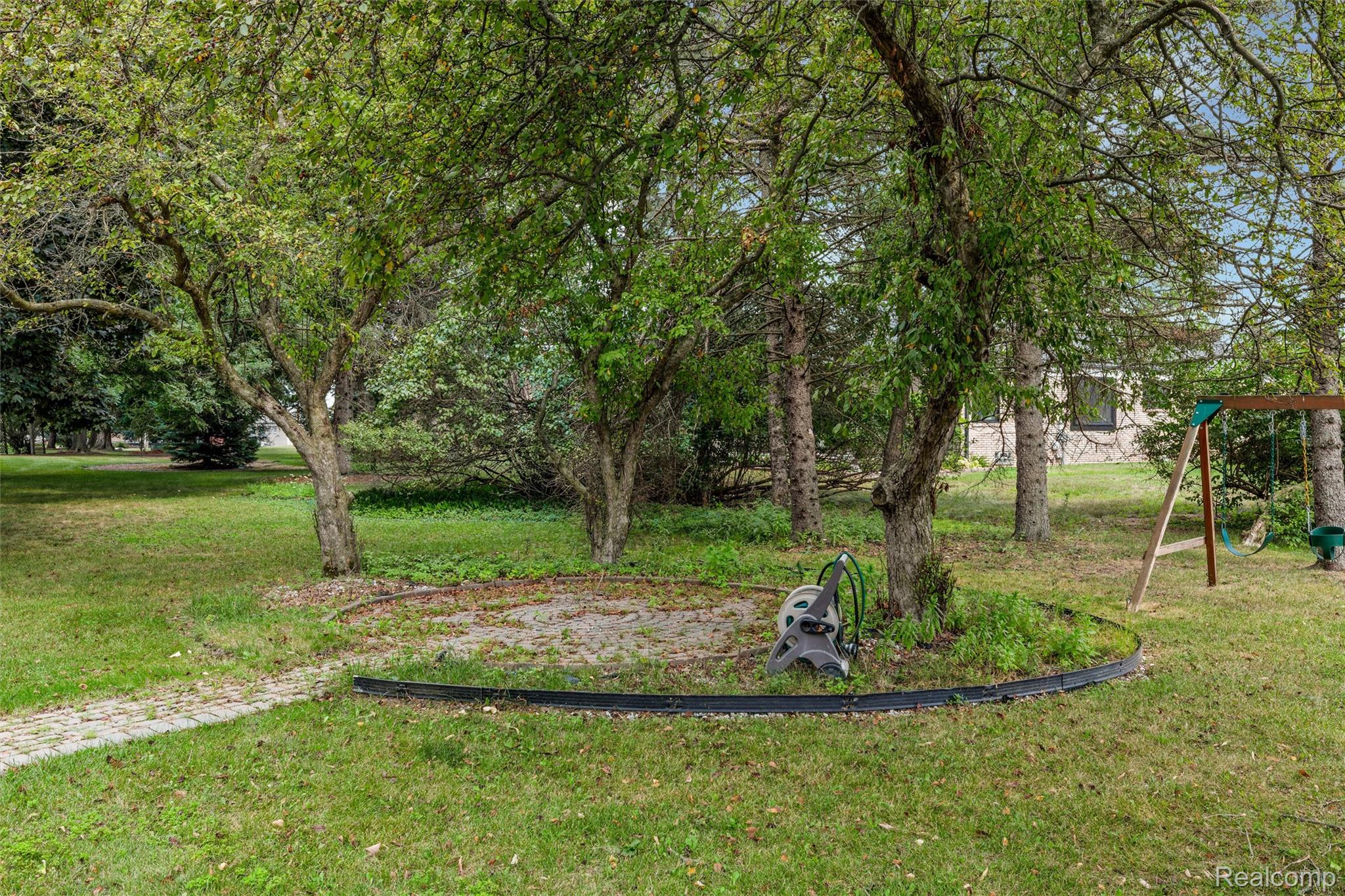 450 Timberline Drive Rochester, MI 48309 - Photo 58 of 60 50-450 Timberline Dr 0048.jpg