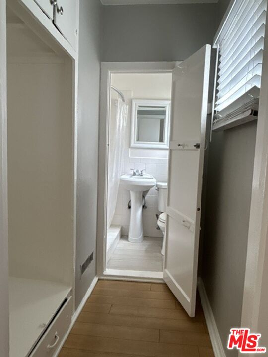 27 Eastwind Street, Unit 7 Marina del Rey, CA 90292 - Photo 7 of 13
