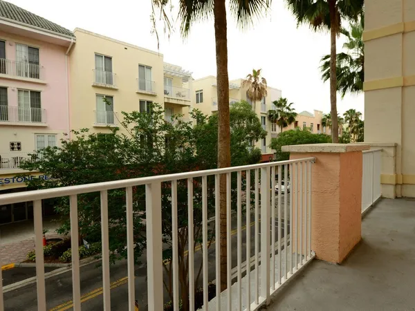 $2,900 | 1200 Town Center Drive, Unit 216, Jupiter, FL 33458