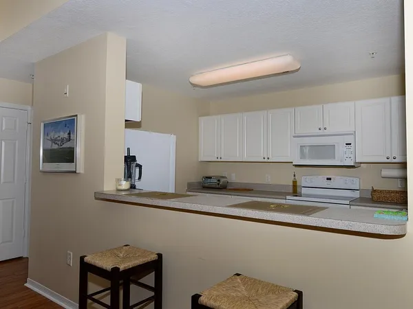 $2,900 | 1200 Town Center Drive, Unit 216, Jupiter, FL 33458