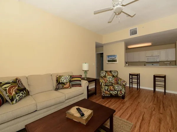 $2,900 | 1200 Town Center Drive, Unit 216, Jupiter, FL 33458