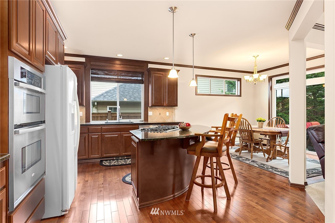 4323 220th Street Southeast Bothell, WA 98021 - Photo 6 of 24