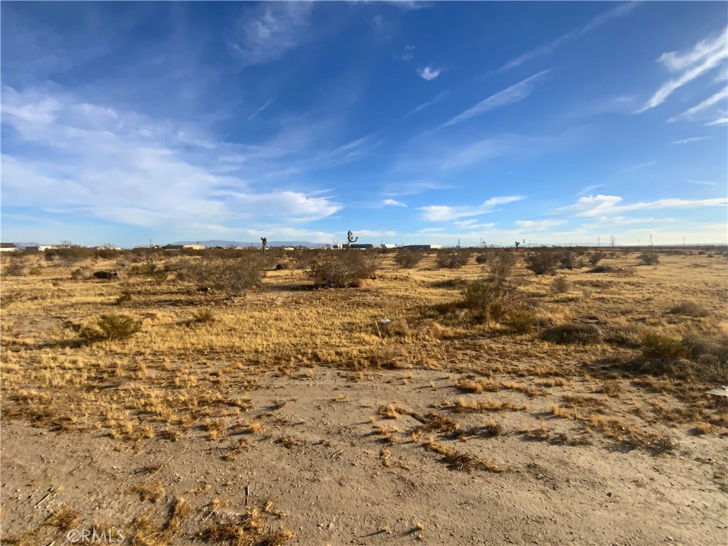 0 Air Expressway Adelanto, CA 92301 - Photo 2 of 4 a view of an ocean