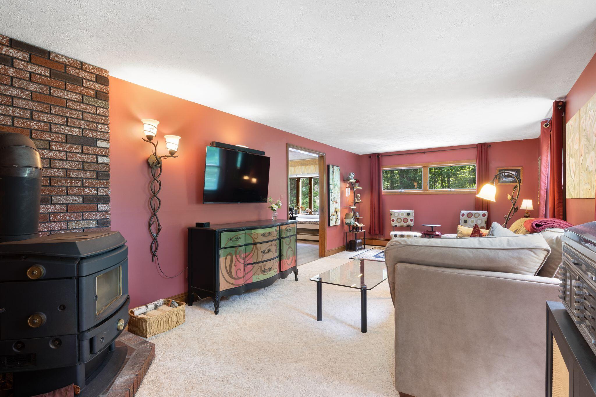 190 Glenwood Road Wells, ME 04090 - Photo 11 of 56 Living Room