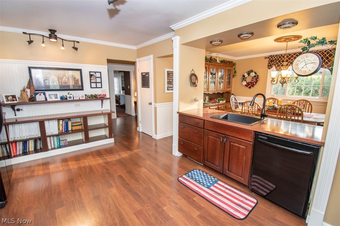 6381 Fairview Road Austintown, OH 44515 - Photo 4 of 35 Gallery Image 4