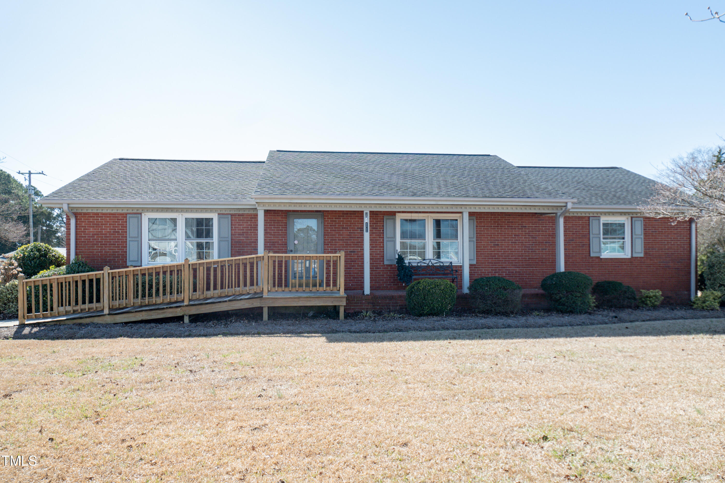 7411 Plain View Highway Dunn, NC 28334 - Photo 2 of 33 brandiebairdphoto-3343