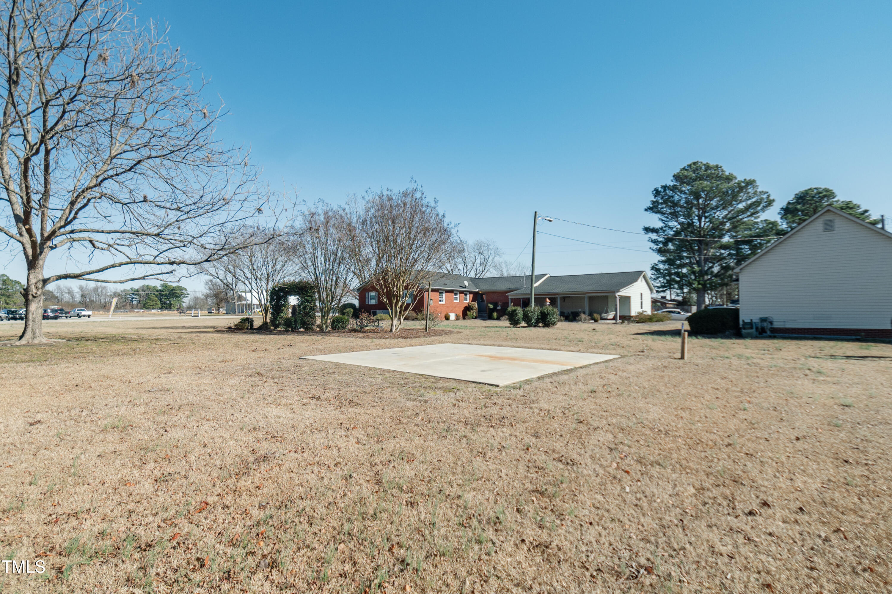 7411 Plain View Highway Dunn, NC 28334 - Photo 33 of 33 brandiebairdphoto--8
