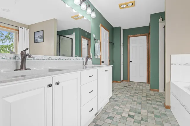 $4,500 | 14217 Footbridge Way, Apple Valley, MN 55124