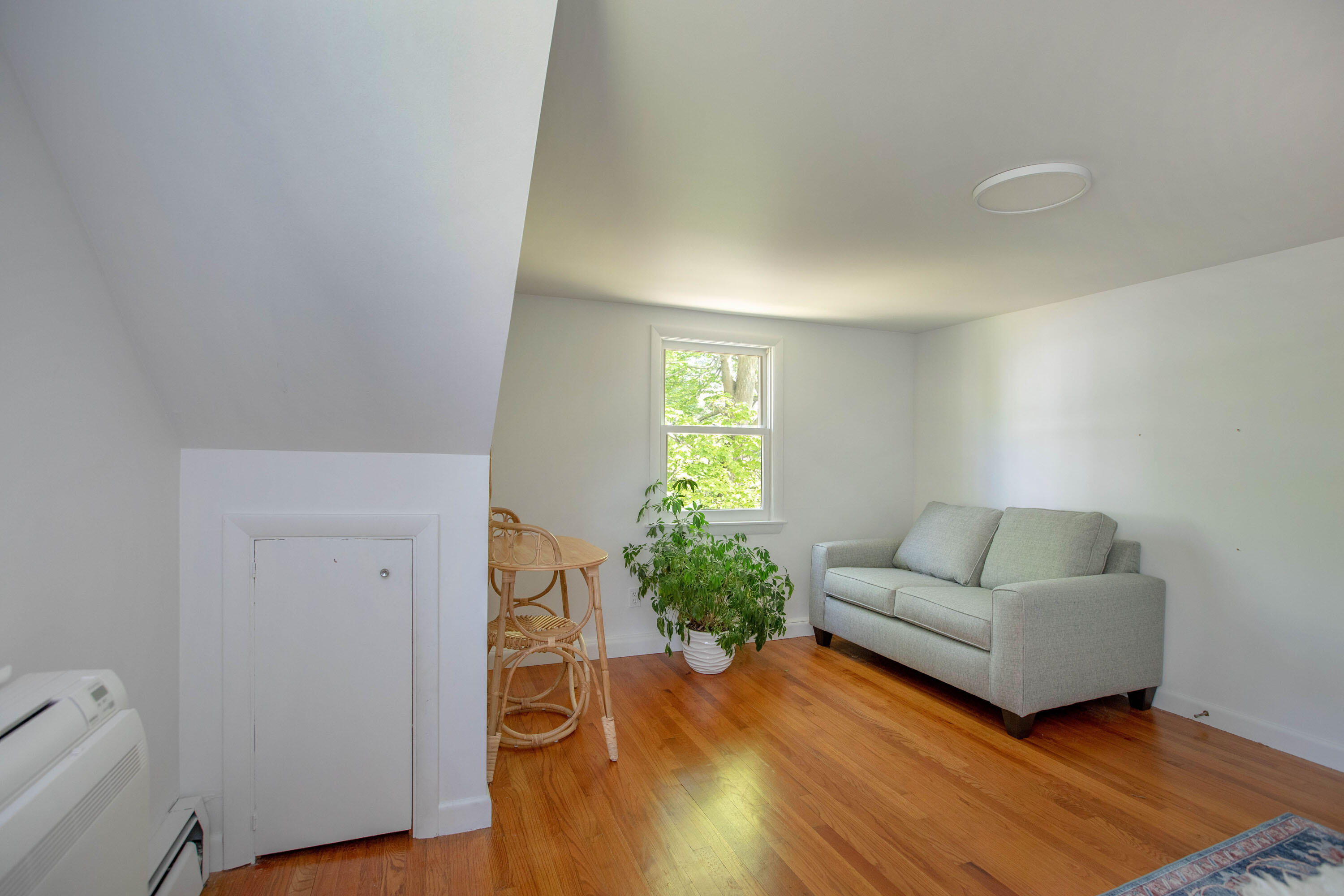 5 Chamberlain Avenue Brunswick, ME 04011 - Photo 32 of 45 Bedroom 3