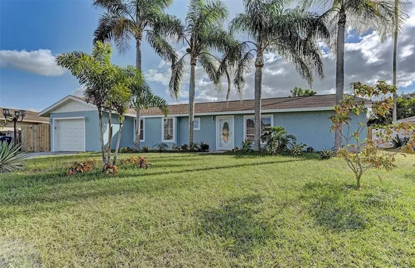 $2,595 | 1106 Southern Pine Lane, Sarasota, FL 34243