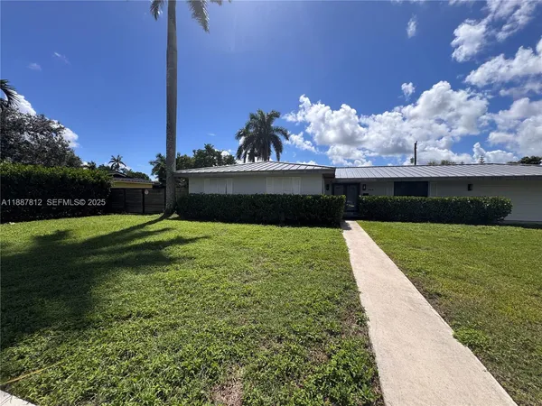 $4,500 | 444 Northwest 21st Street, Homestead, FL 33030
