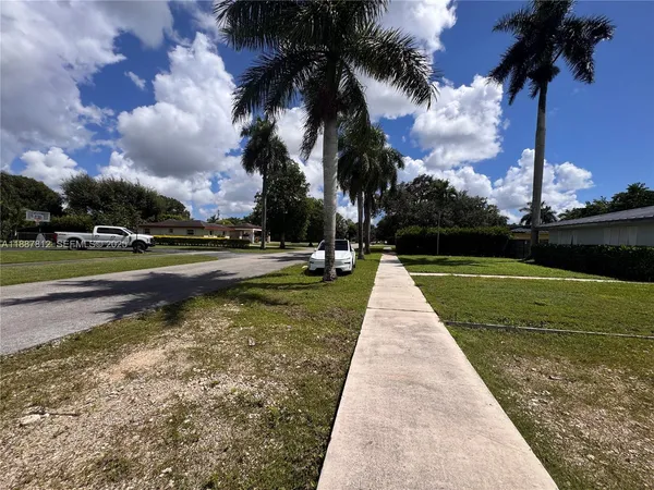 $4,500 | 444 Northwest 21st Street, Homestead, FL 33030