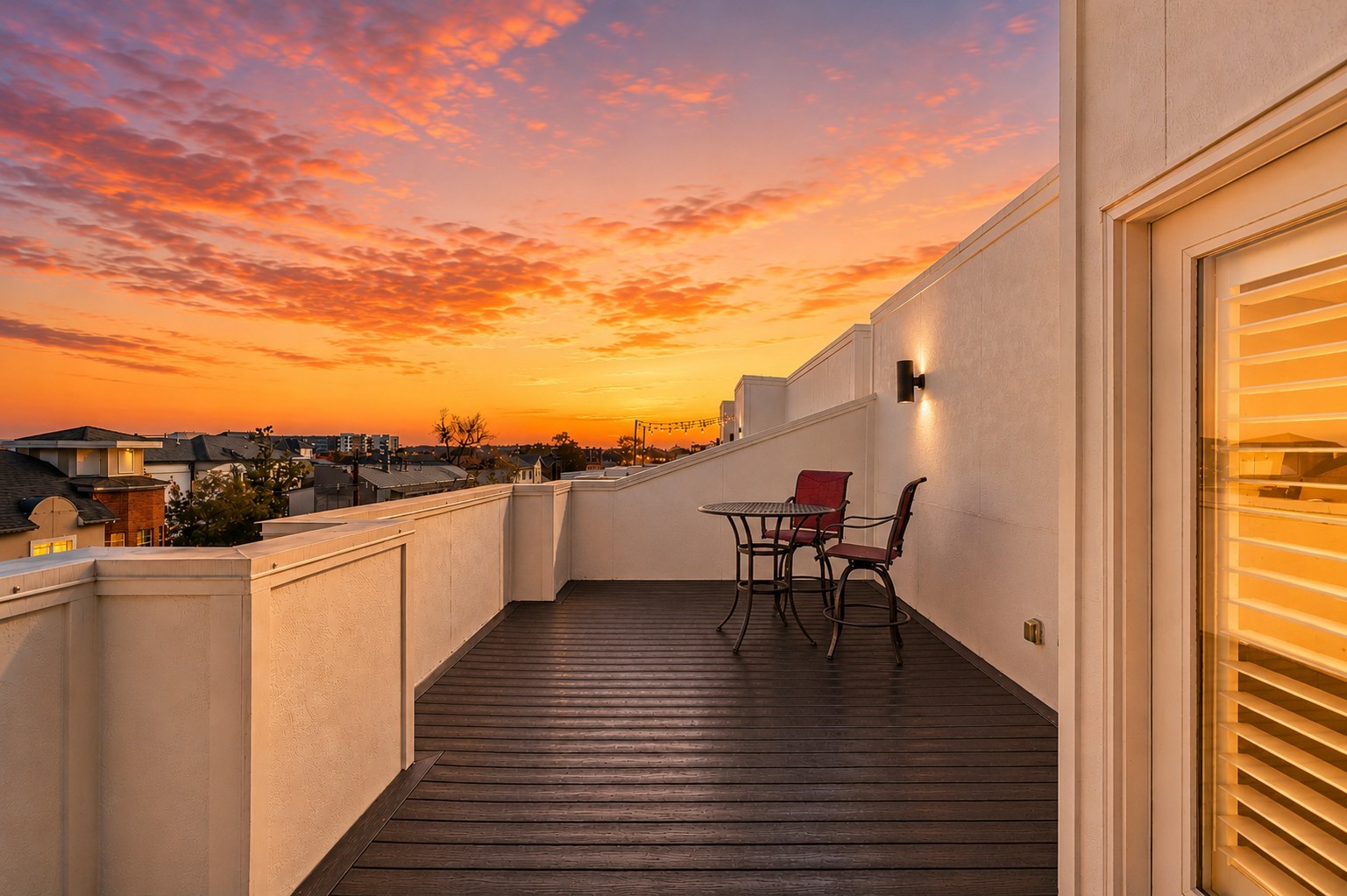 5911 Rose Street Houston, TX 77007 - Photo 22 of 40 Spacious rooftop deck ideal for hosting and relaxing, with plenty of room for seating and gatherings. Prepped for customization with the ability to add electrical and gas—perfect for creating your ultimate outdoor retreat.