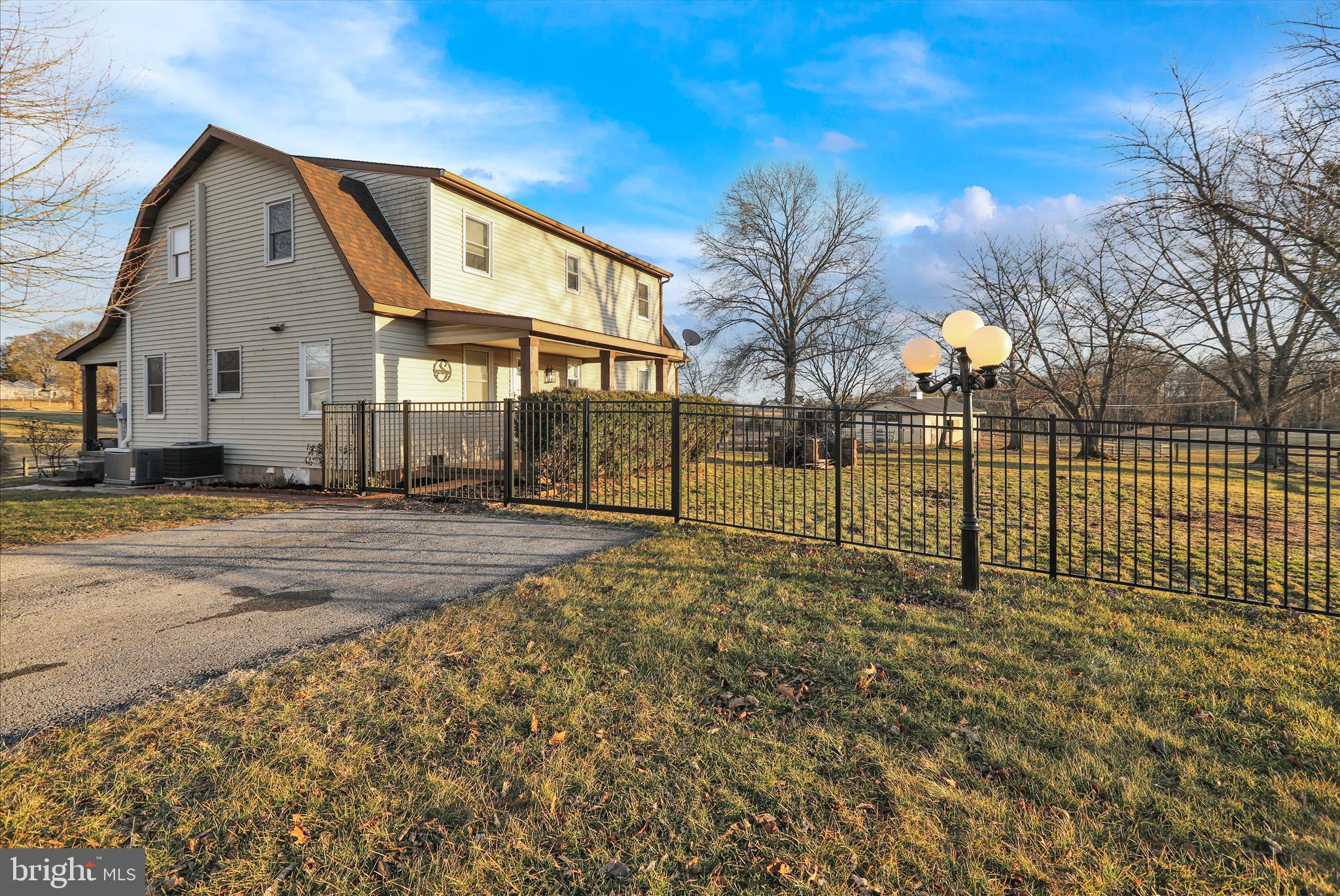 303 Gates Road Hershey, PA 17033 - Photo 4 of 53 360_2884