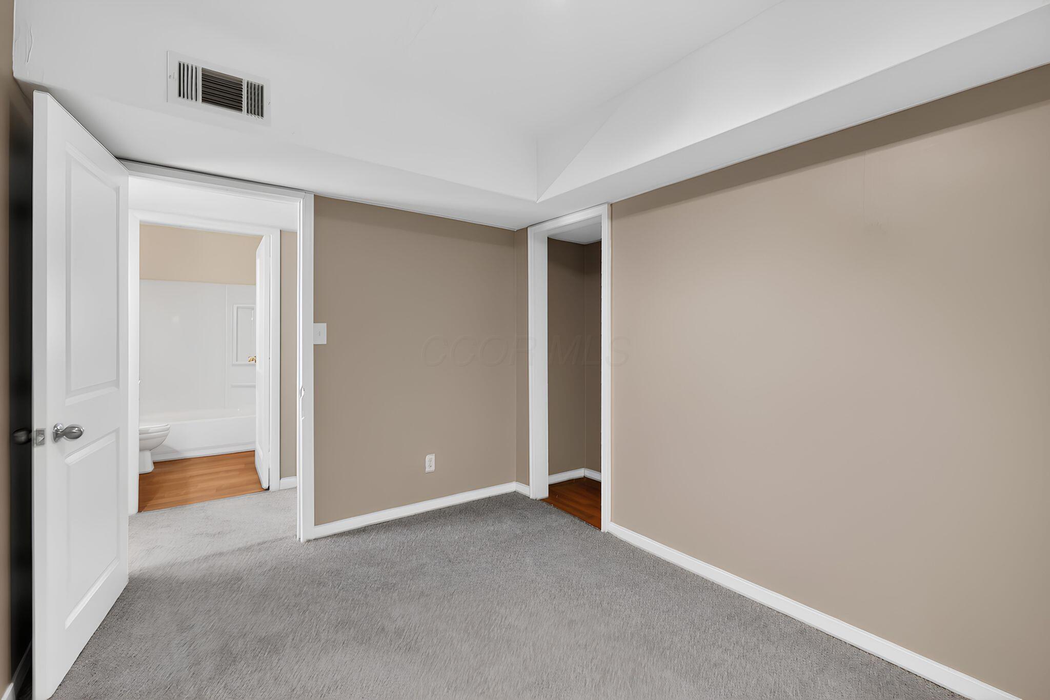 417 South Hampton Road Columbus, OH 43213 - Photo 19 of 31 Gallery Image 19