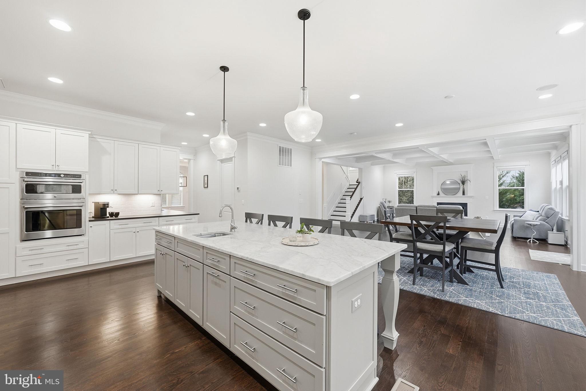 2867 Hill Road Vienna, VA 22181 - Photo 11 of 66 Gallery Image 11