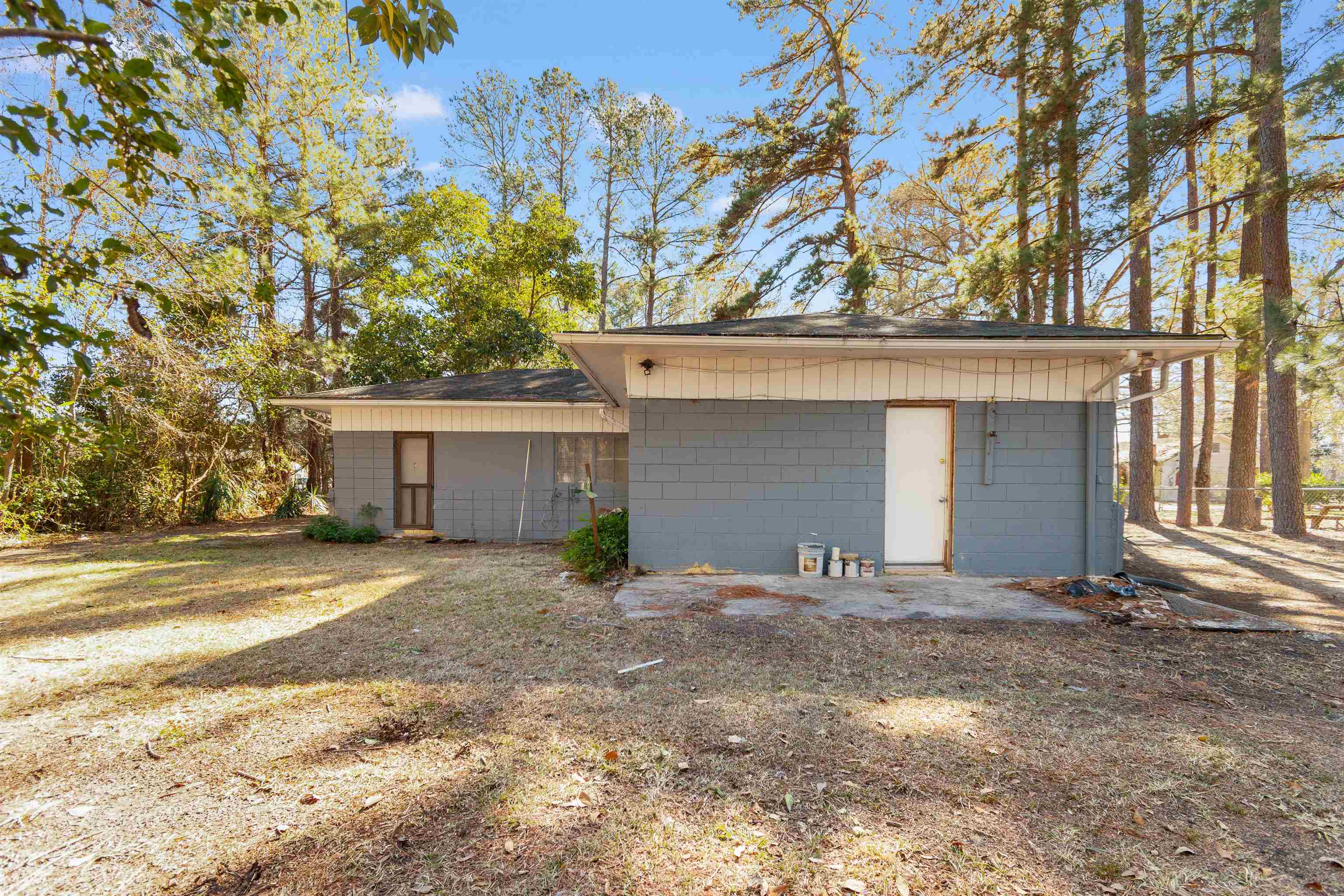 411 East Wine Street Mullins, SC 29574 - Photo 2 of 29