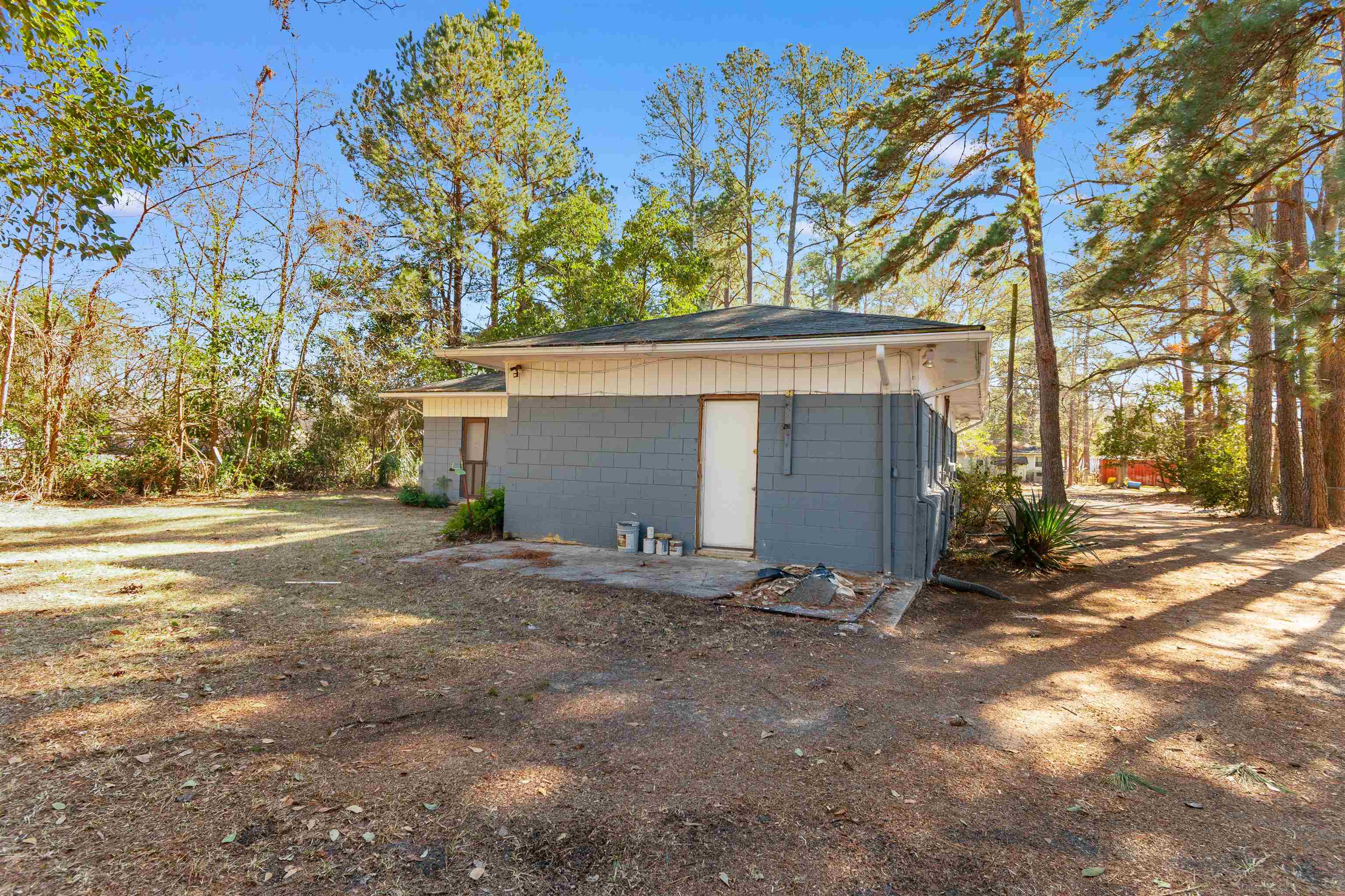411 East Wine Street Mullins, SC 29574 - Photo 3 of 29