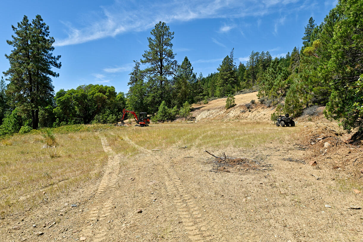 360 Sparky Way Cave Junction, OR 97523 - Photo 11 of 20 DSC_9694