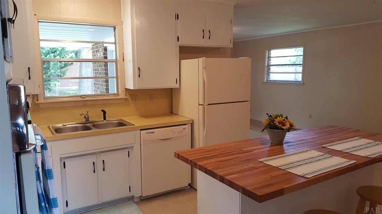 6160 Angelina Road Pensacola, FL 32504 - Photo 11 of 35