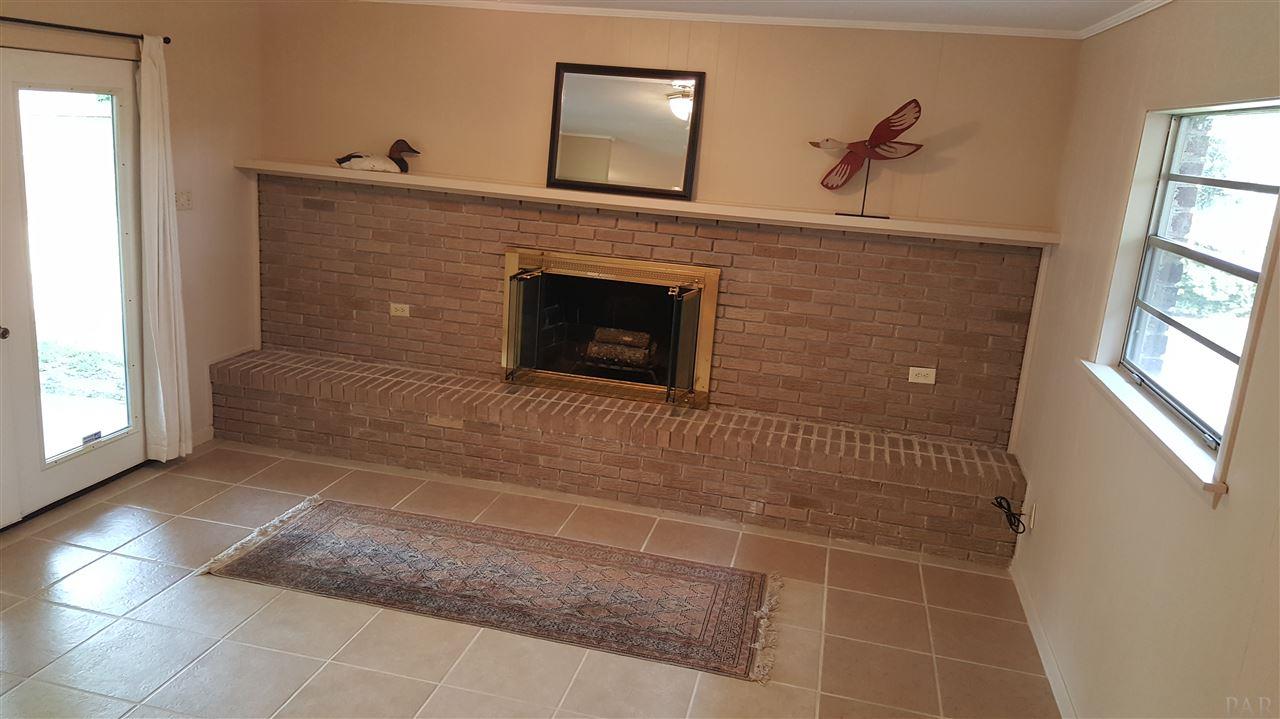 6160 Angelina Road Pensacola, FL 32504 - Photo 12 of 35