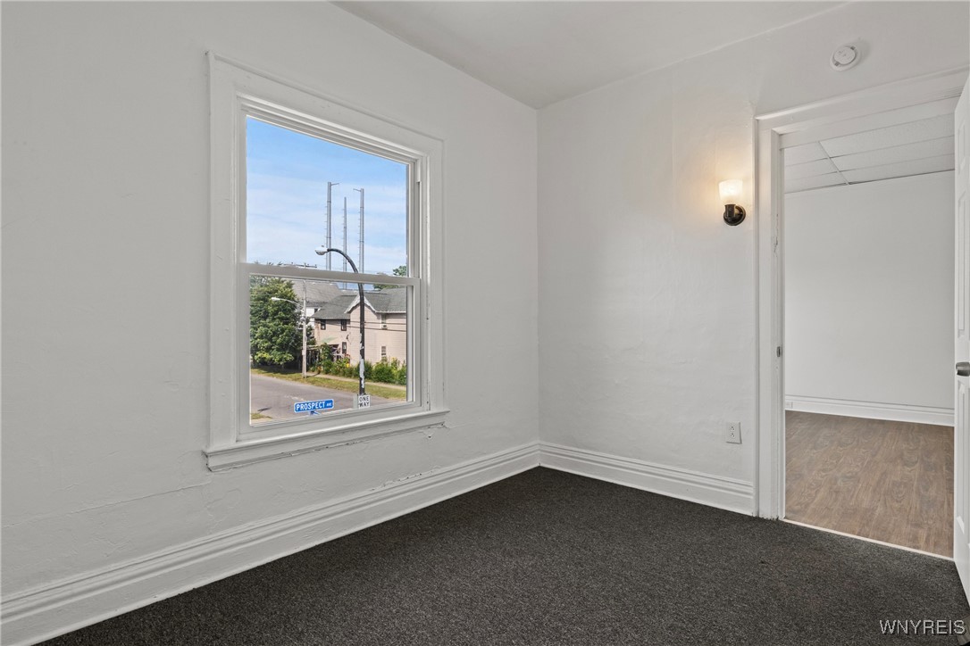 877 Prospect Avenue Buffalo, NY 14213 - Photo 30 of 39