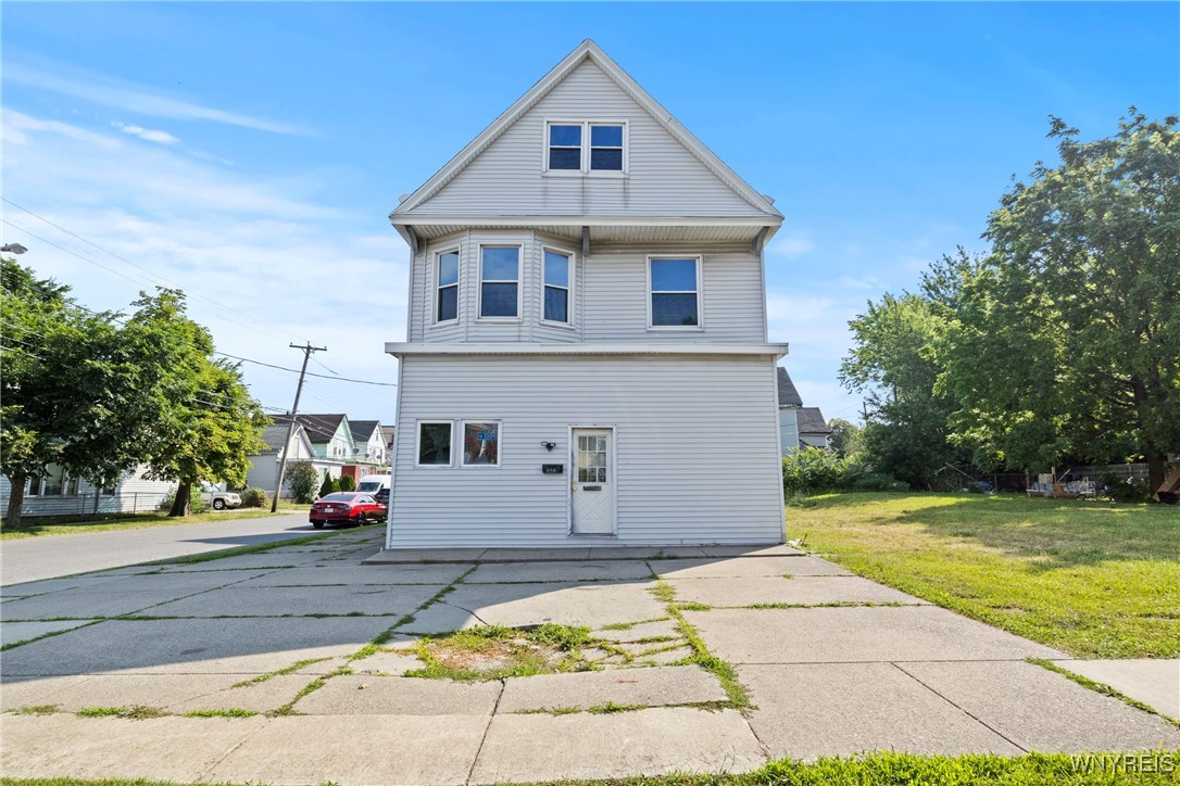 877 Prospect Avenue Buffalo, NY 14213 - Photo 3 of 39