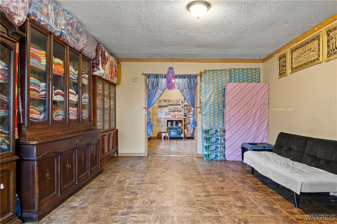 877 Prospect Avenue Buffalo, NY 14213 - Photo 32 of 39