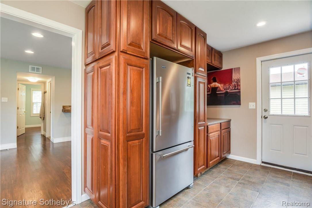 3502 Normandy Road Royal Oak, MI 48073 - Photo 10 of 24 Kitchen 2.jpg