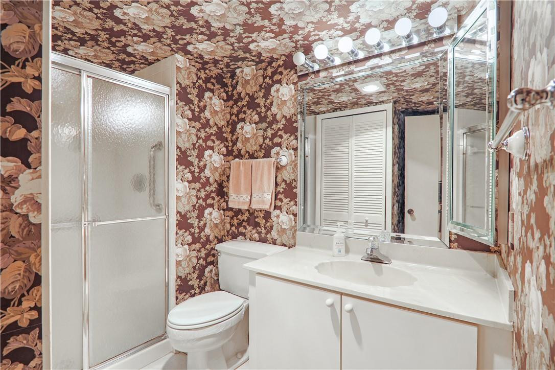 7956 Eastlake Drive, Unit A Boca Raton, FL 33433 - Photo 19 of 24 Guest Bathroom
