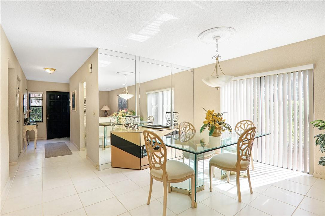 7956 Eastlake Drive, Unit A Boca Raton, FL 33433 - Photo 9 of 24 Dining area