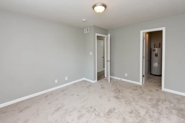 $950 | 3301 Royster Lane, Unit 805, Clarksville, TN 37042