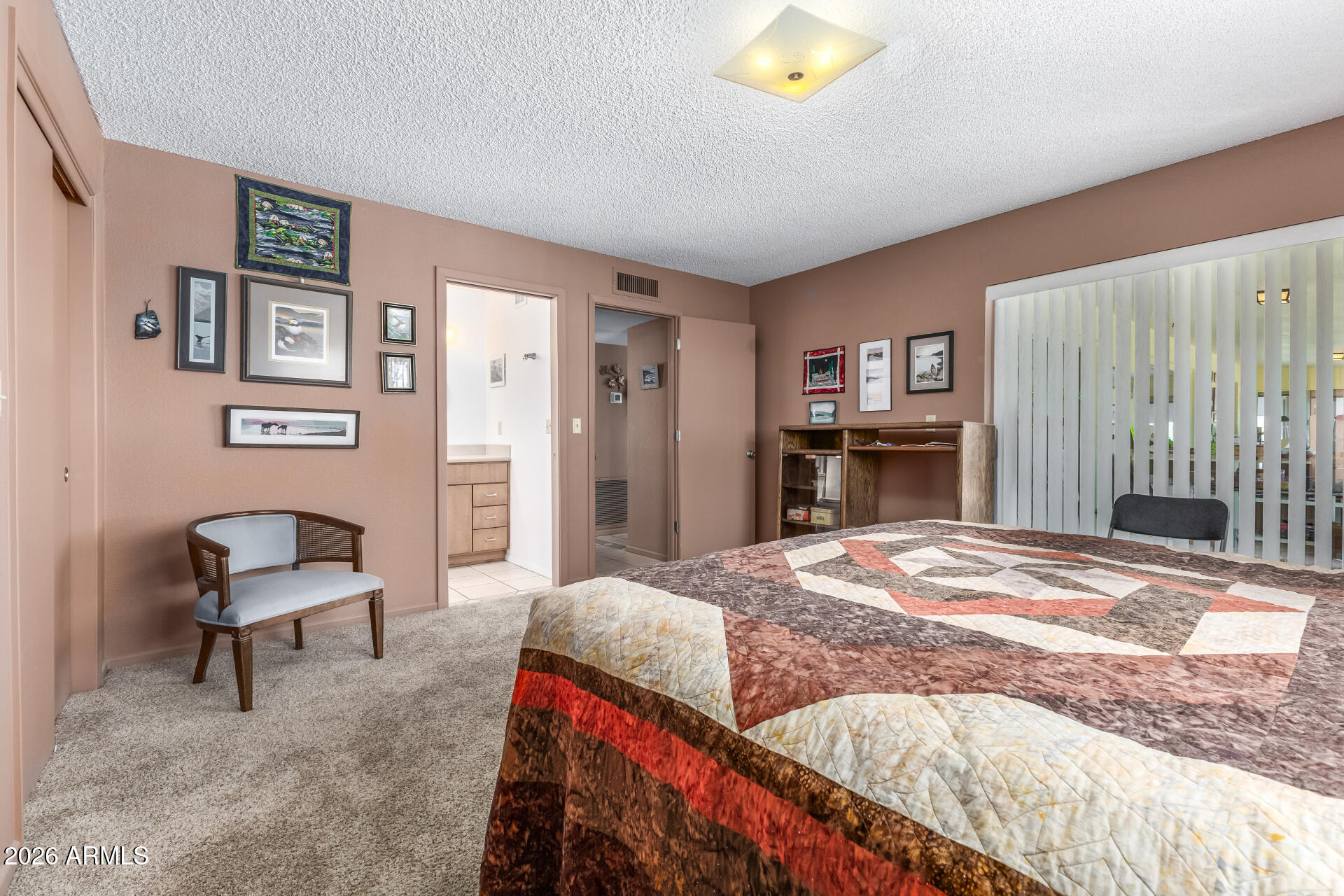 955 South Rochester Mesa, AZ 85206 - Photo 23 of 32 a bedroom with a bed and a cabinets