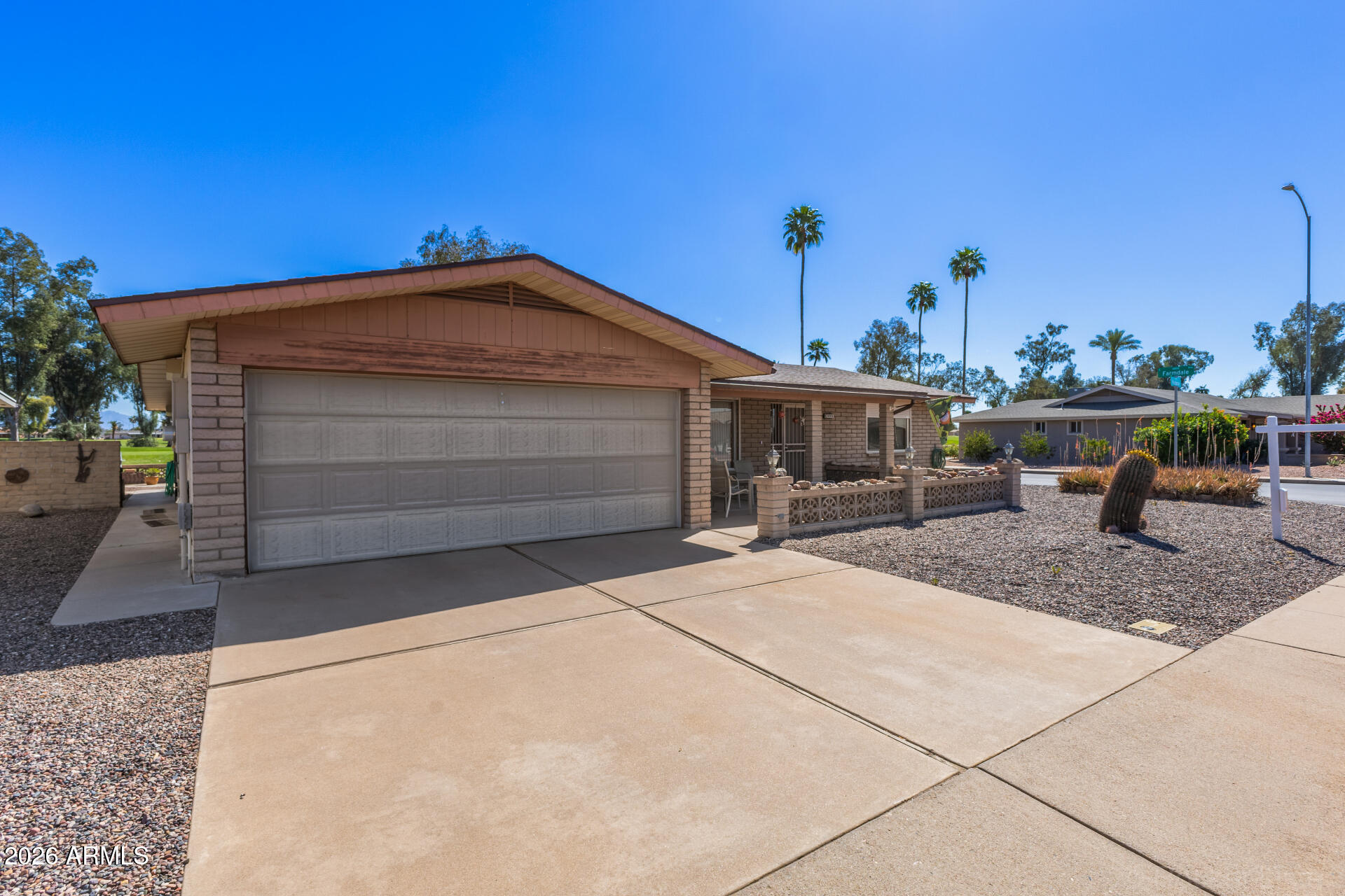 955 South Rochester Mesa, AZ 85206 - Photo 26 of 32 a front view of a house with a yard