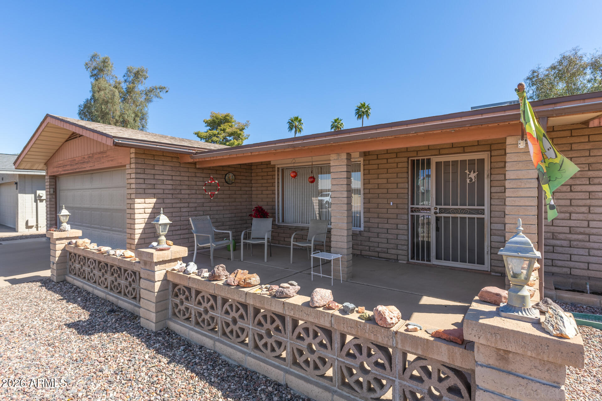 955 South Rochester Mesa, AZ 85206 - Photo 29 of 32 a front view of a house with patio