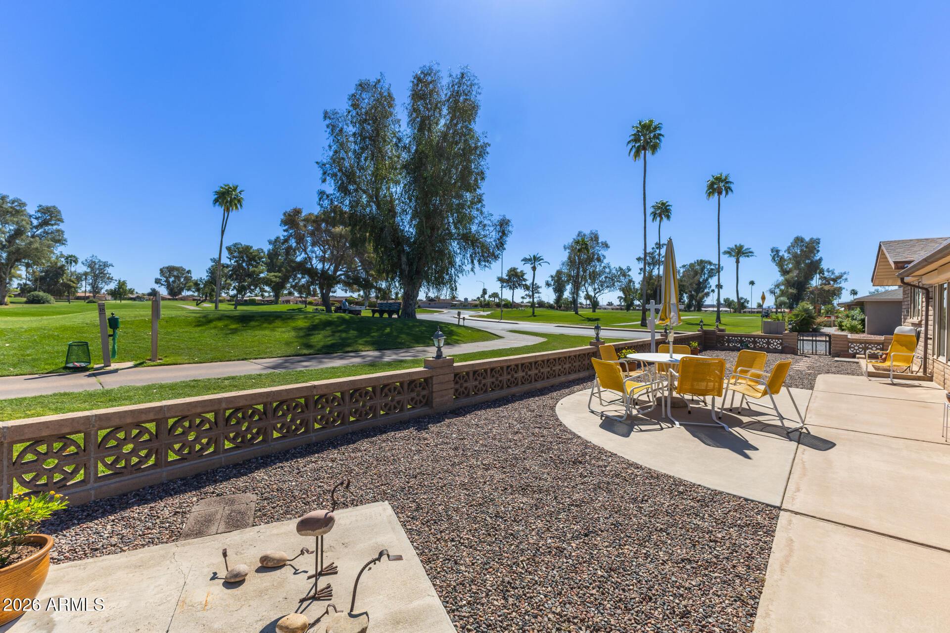 955 South Rochester Mesa, AZ 85206 - Photo 4 of 32 a view of a park with large trees