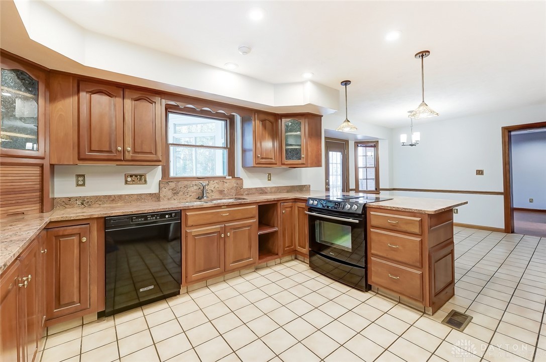 6475 Durban Road Dayton, OH 45459 - Photo 20 of 100 Gallery Image 20