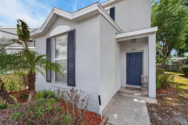 $230,000 | 6557 Osprey Lake Circle, Riverview, FL 33578