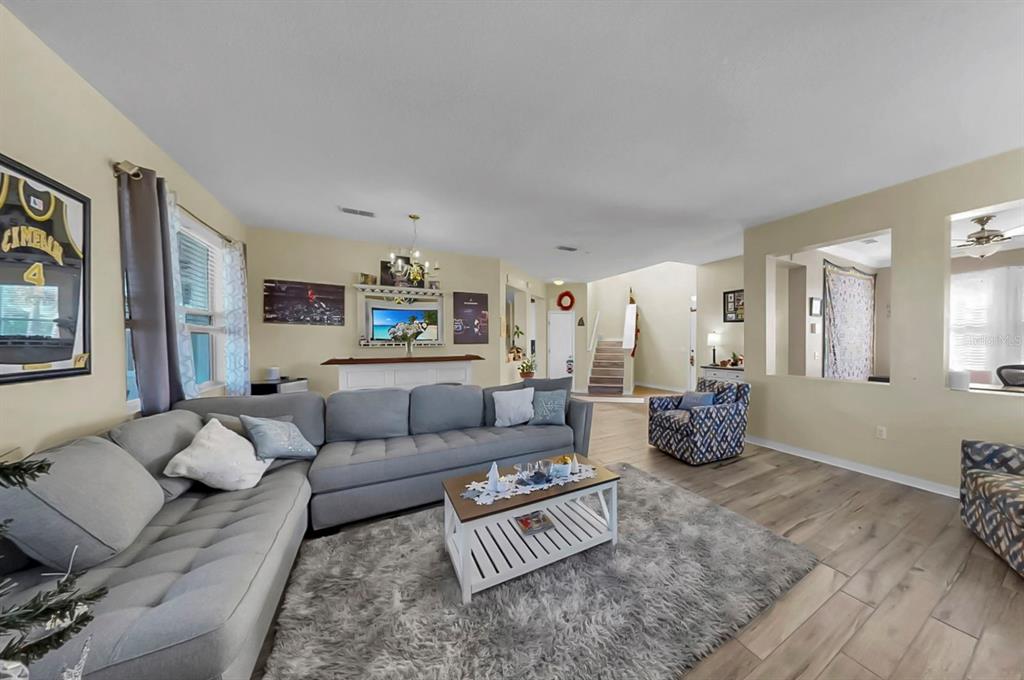 5457 Sandy Shell Drive Apollo Beach, FL 33572 - Photo 12 of 65