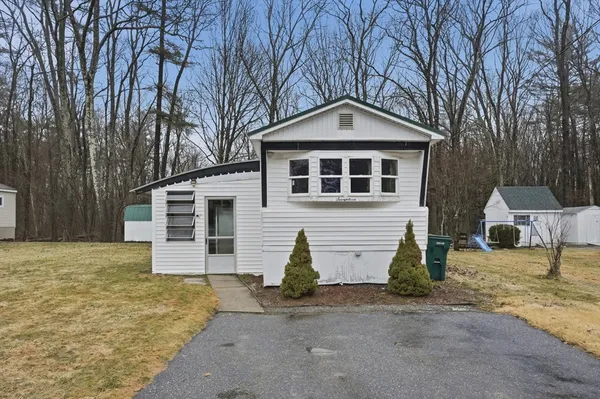 $149,900 | 17 Conestoga Trail, Brookfield, MA 01506