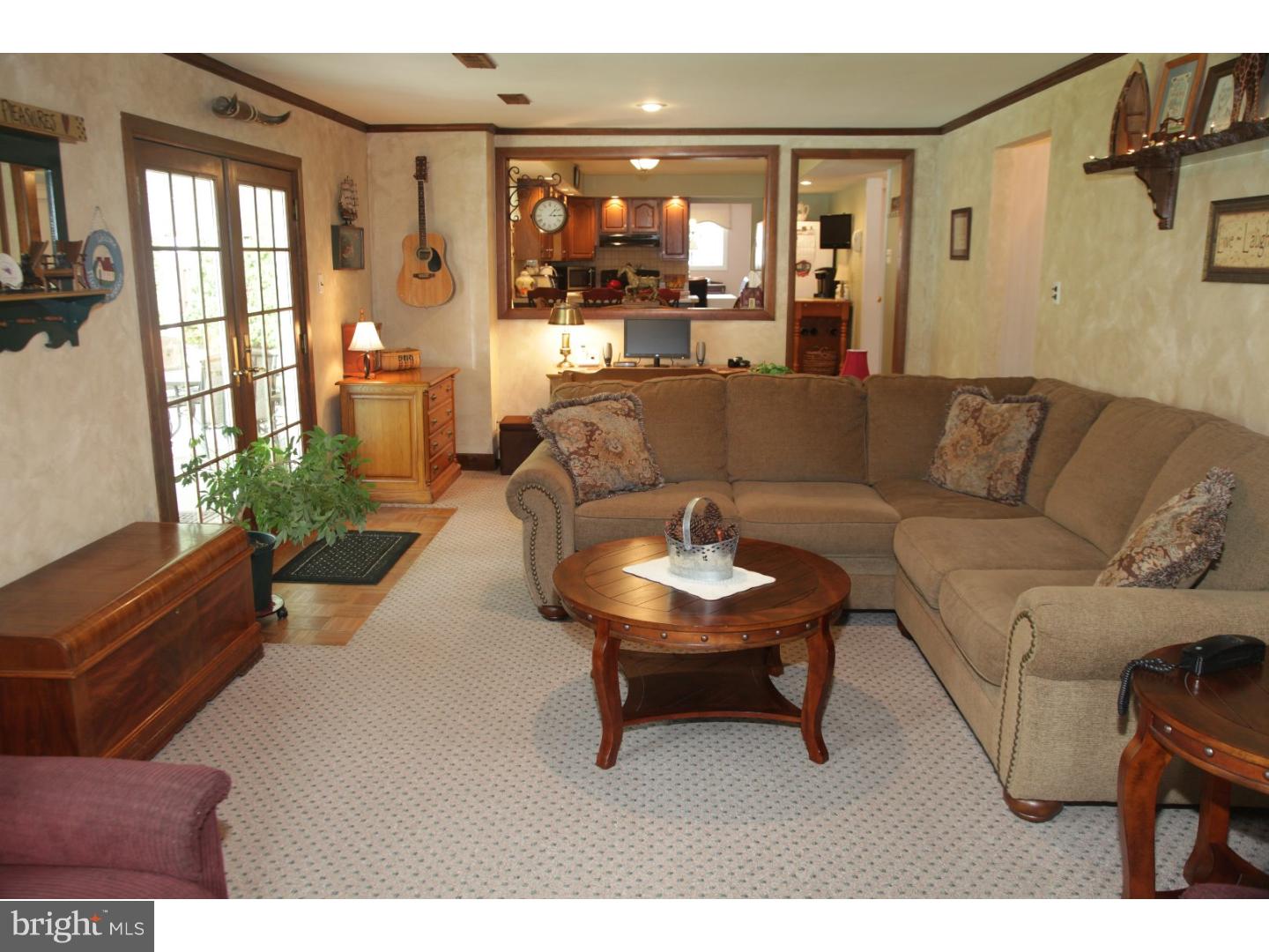 296 Bloomfield Road Warminster, PA 18974 - Photo 12 of 24 Family Room