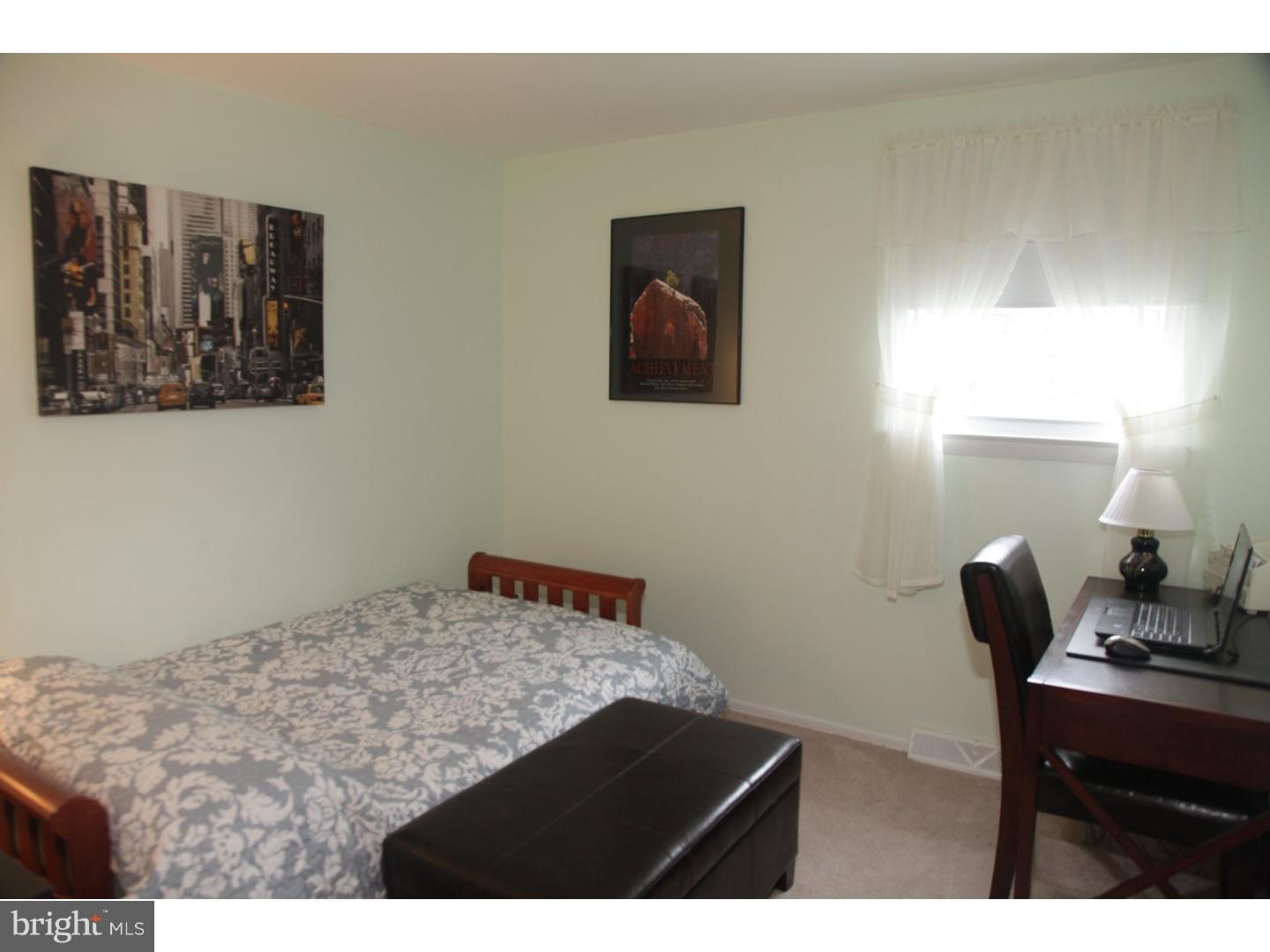 296 Bloomfield Road Warminster, PA 18974 - Photo 20 of 24 Bedroom 4