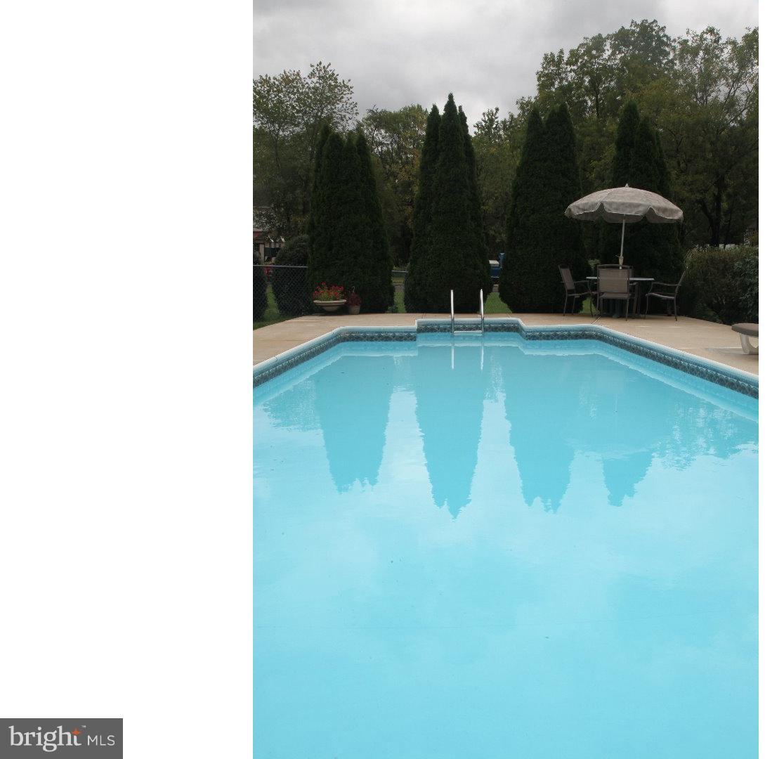 296 Bloomfield Road Warminster, PA 18974 - Photo 23 of 24 Pool