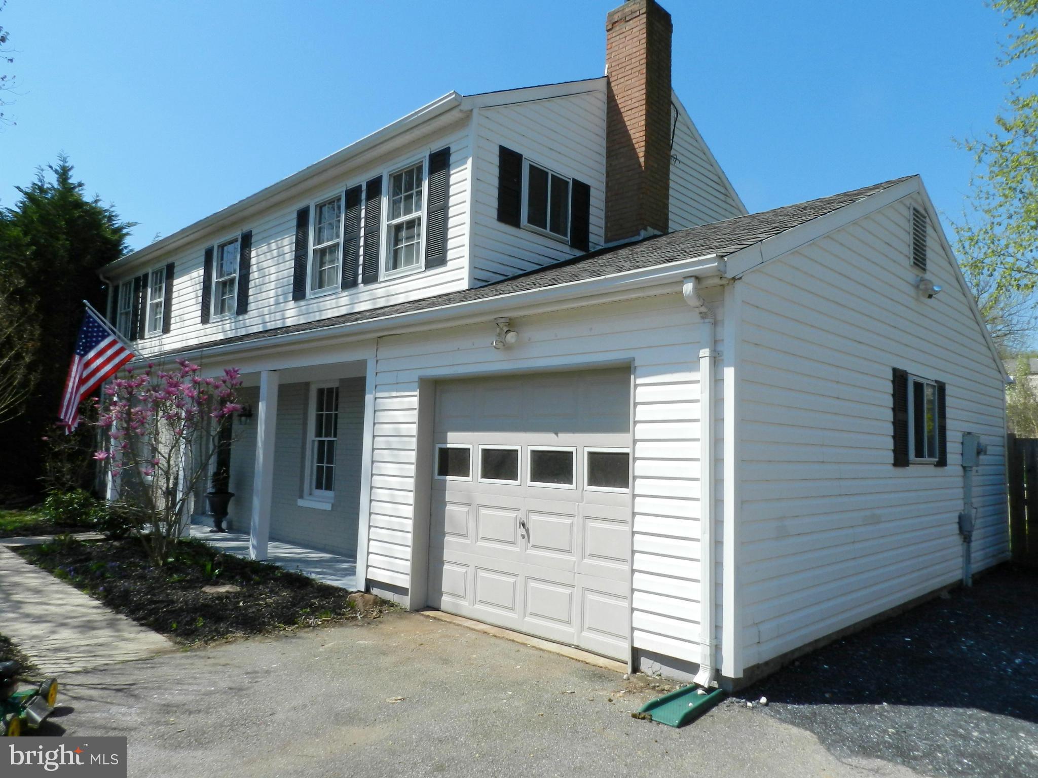 17128 Whites Road Poolesville, MD 20837 - Photo 3 of 4 Exterior (Front)