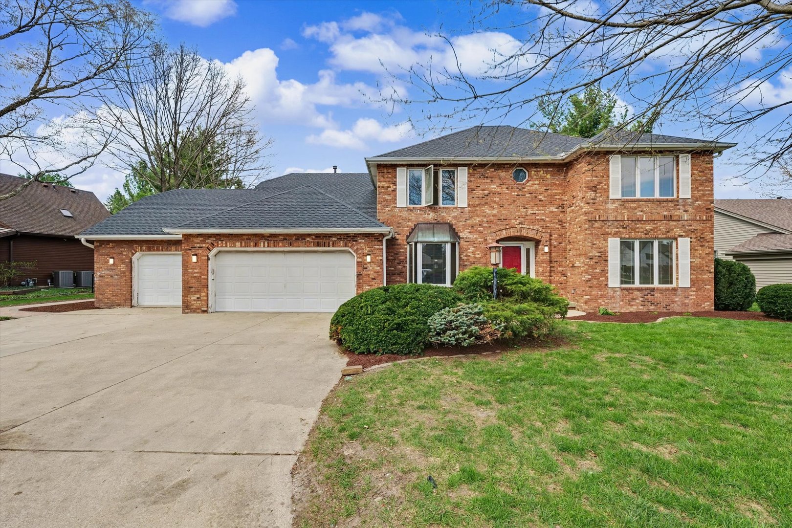 2404 North Nottingham Court Champaign, IL 61821 - Photo 2 of 62