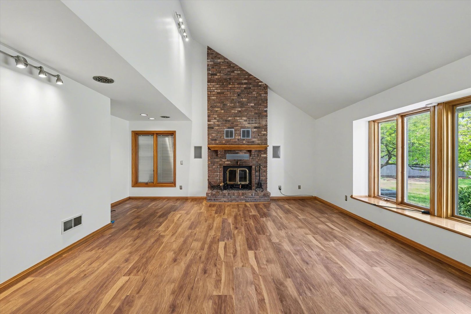 2404 North Nottingham Court Champaign, IL 61821 - Photo 23 of 62