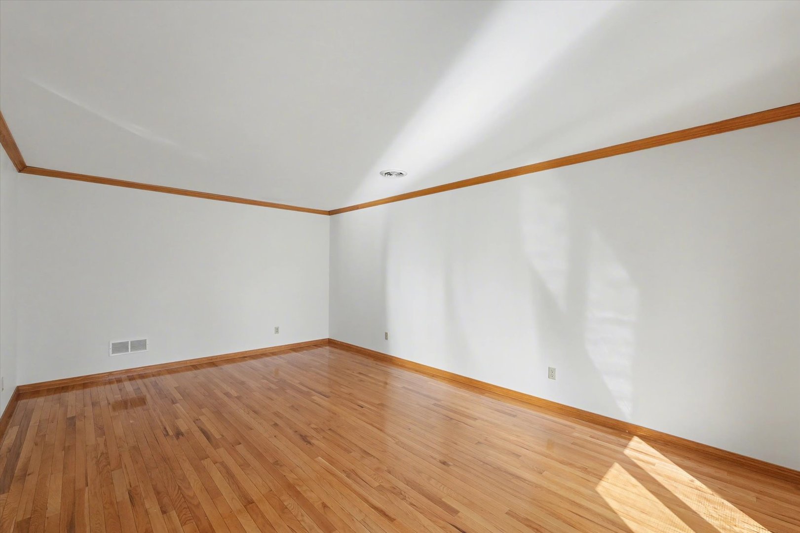 2404 North Nottingham Court Champaign, IL 61821 - Photo 7 of 62