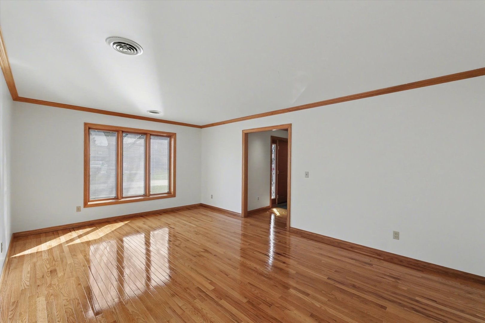 2404 North Nottingham Court Champaign, IL 61821 - Photo 10 of 62